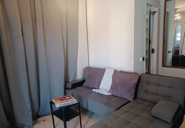 Apartment in Madrid - M (VAL37) Ap. Chueca-Fuencarral patio privado